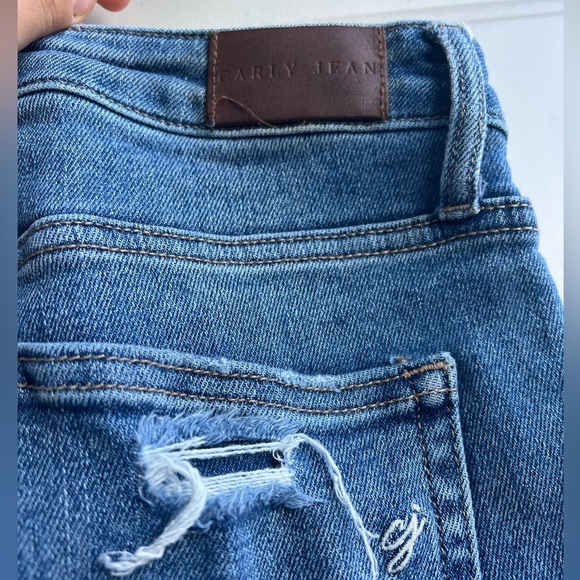 Carly Jean Chrissy Boyfriend Jeans Sz 7 Medium Wash Distressed Cuffed relaxed - Picture 10 of 13